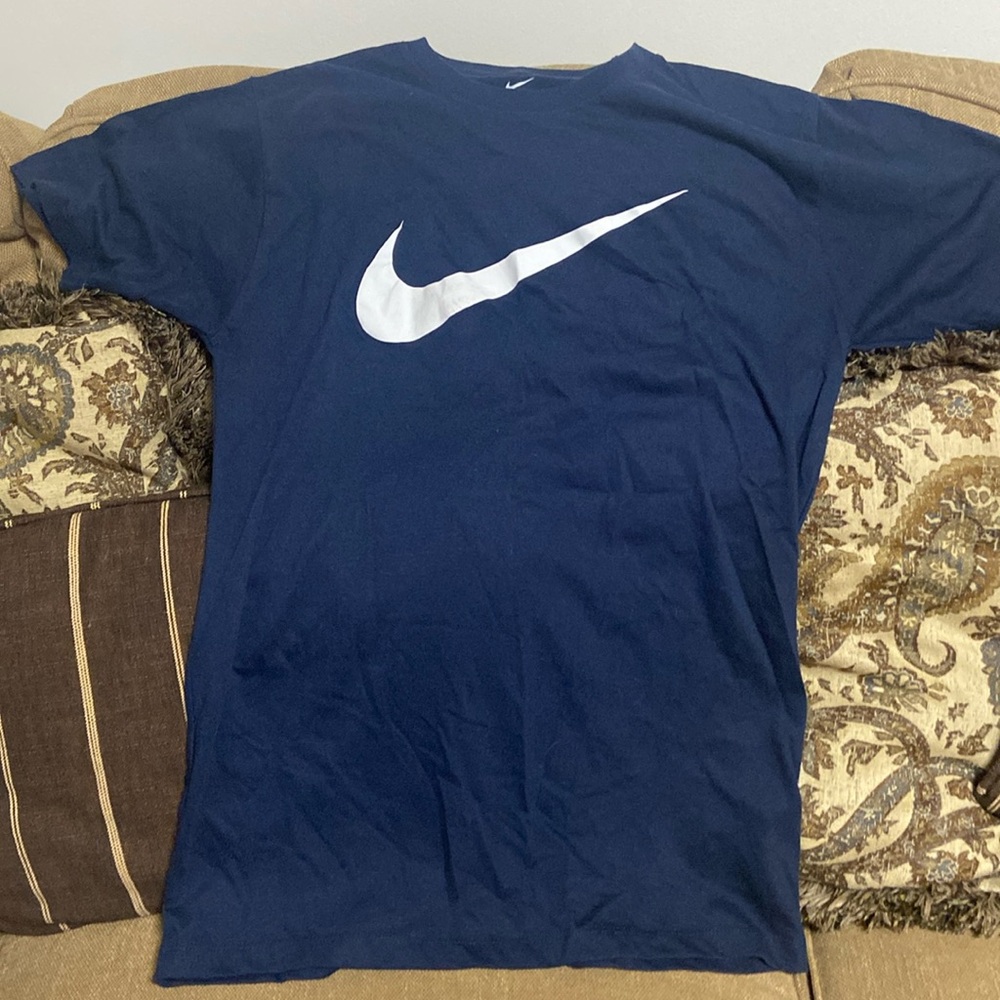 Nike men’s large t shirt